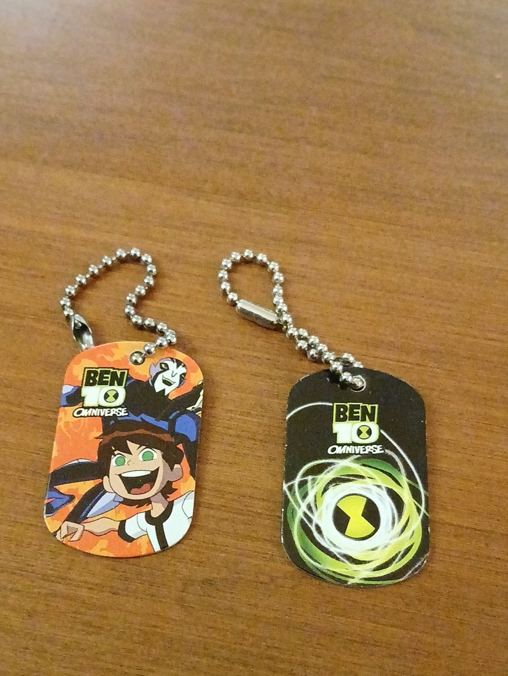 Omnitrix Ben 10 Dog Tag / Keychain Set - Green & Orange